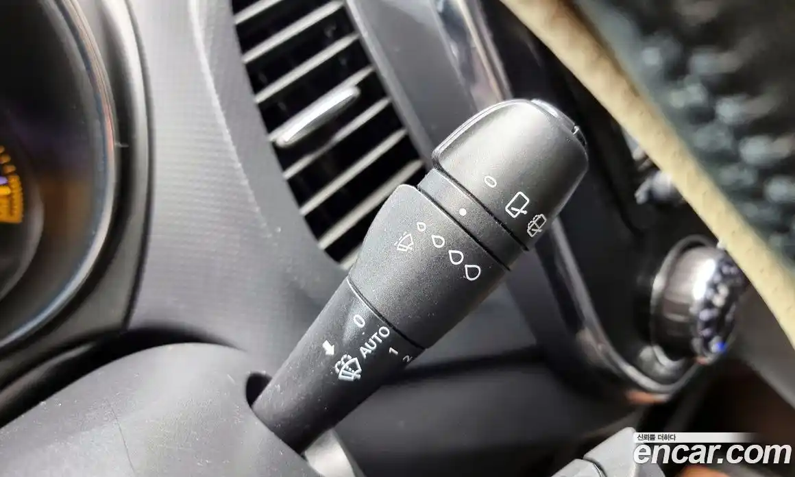 Renault QM3 2015 1.5 Автомат в Москве № 885757, фото 19