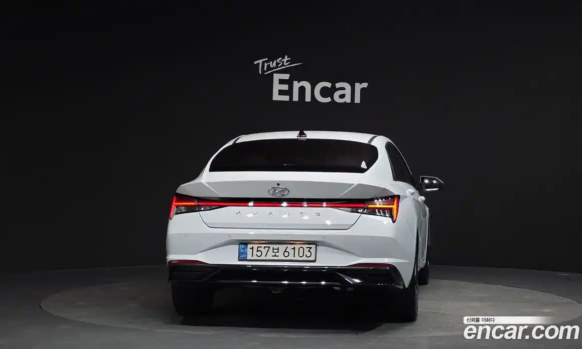 Hyundai Avante 2022 1.6 Автомат в Москве № 886029, фото 4