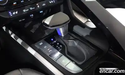 Hyundai Avante 2022 1.6 Автомат в Москве № 886029, миниатюра 9