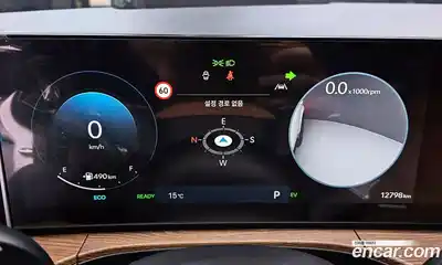 Hyundai Santa Fe 2024 1.6 Автомат в Москве № 886480, миниатюра 8