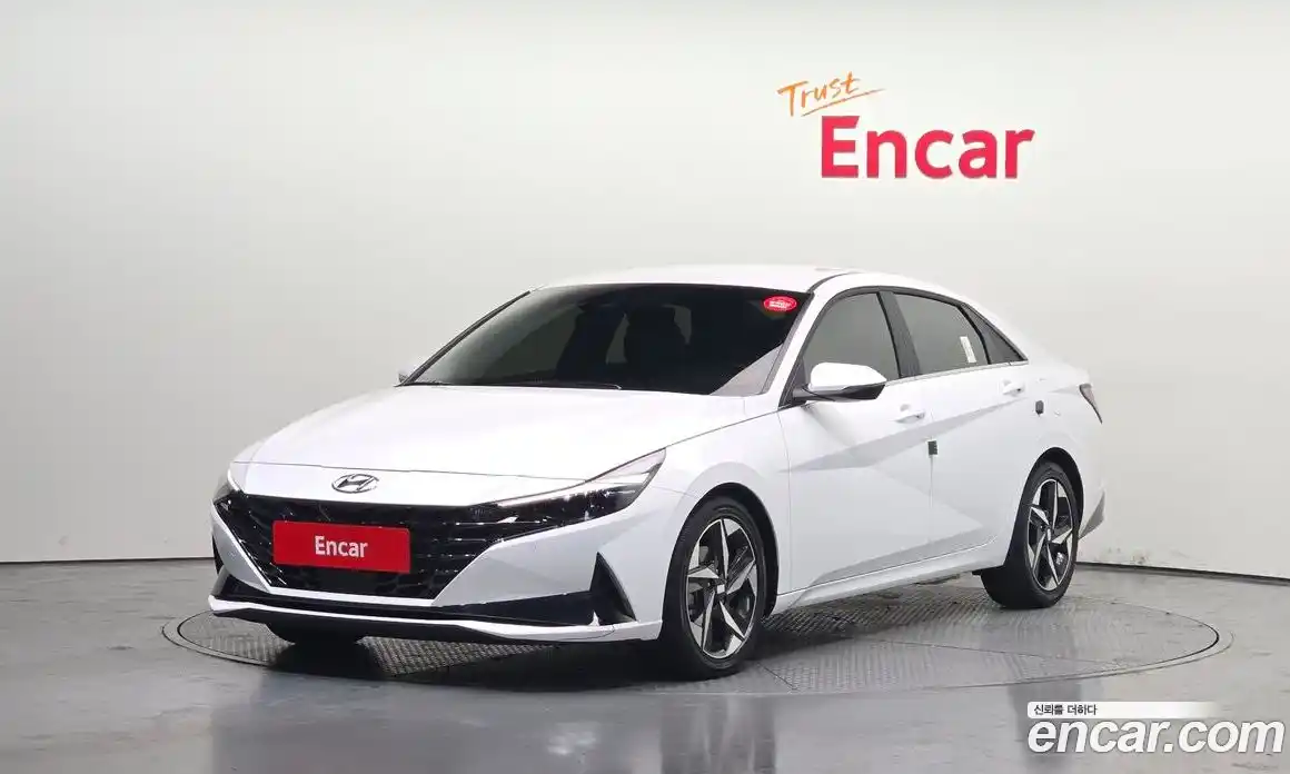 Hyundai Avante 2023 1.6 Автомат в Москве № 886559, фото 1