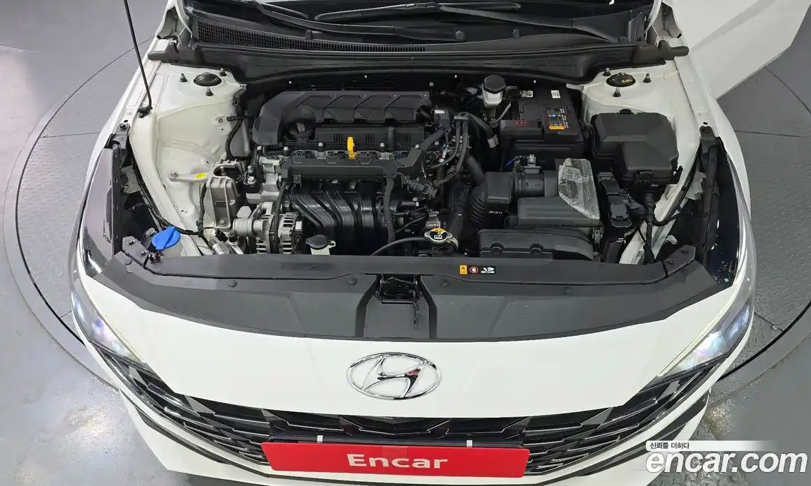 Hyundai Avante 2023 1.6 Автомат в Москве № 886559, фото 6