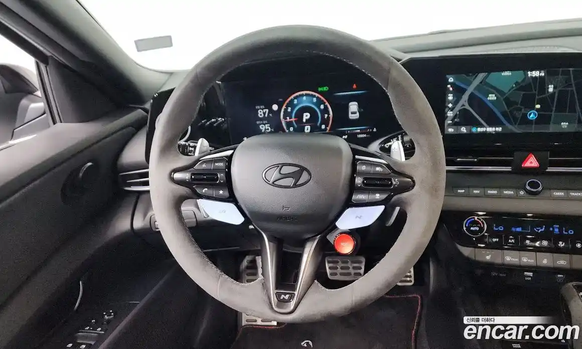 Hyundai Avante 2024 2.0 Автомат в Москве № 886594, фото 13