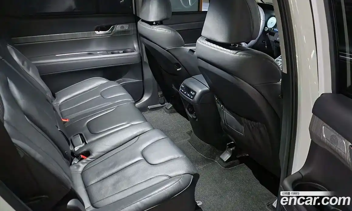 Hyundai Palisade 2023 2.2 Автомат в Москве № 886816, фото 9