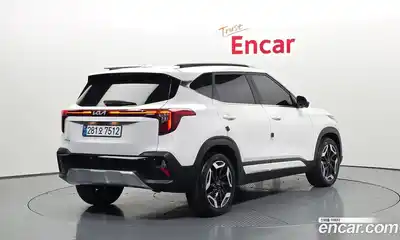 Kia Seltos 2023 1.6 Автомат в Москве № 887318, миниатюра 2