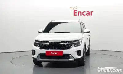 Kia Seltos 2023 1.6 Автомат в Москве № 887318, миниатюра 3