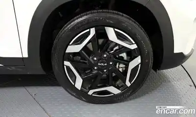 Kia Seltos 2023 1.6 Автомат в Москве № 887318, миниатюра 5