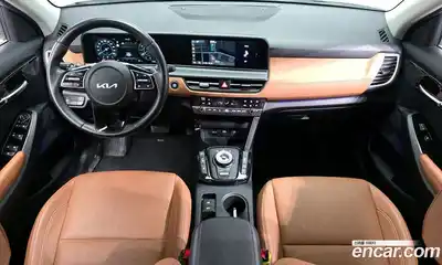 Kia Seltos 2023 1.6 Автомат в Москве № 887318, миниатюра 7