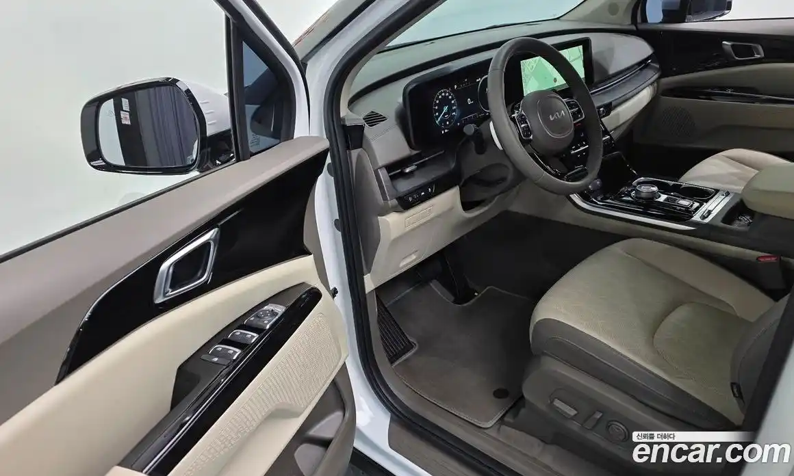 Kia Canival 2023 2.2 Автомат в Москве № 887535, фото 11