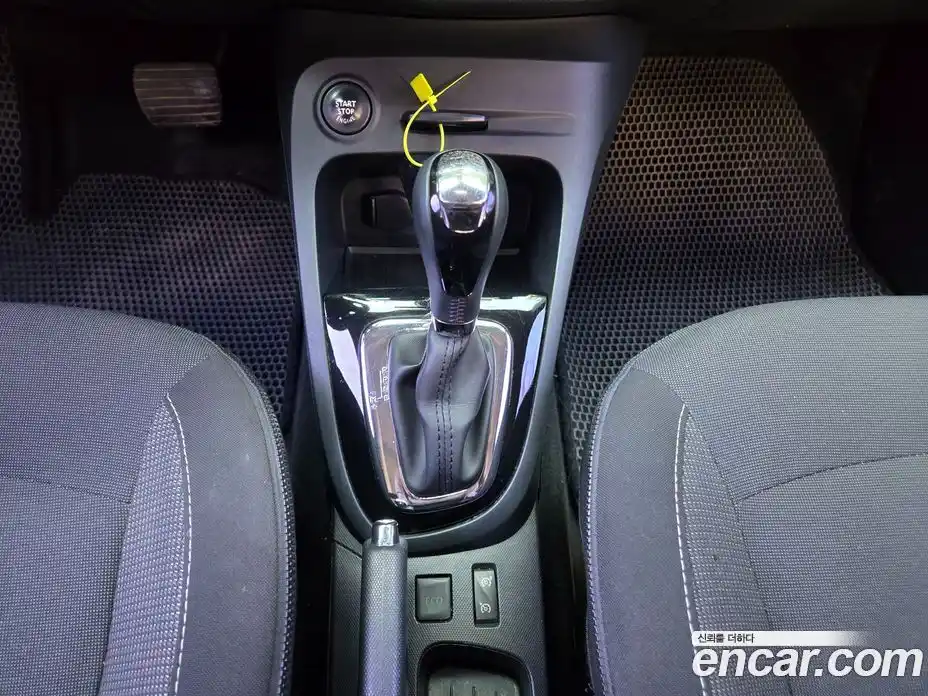 Renault QM3 2015 1.5 Автомат в Москве № 887715, фото 12