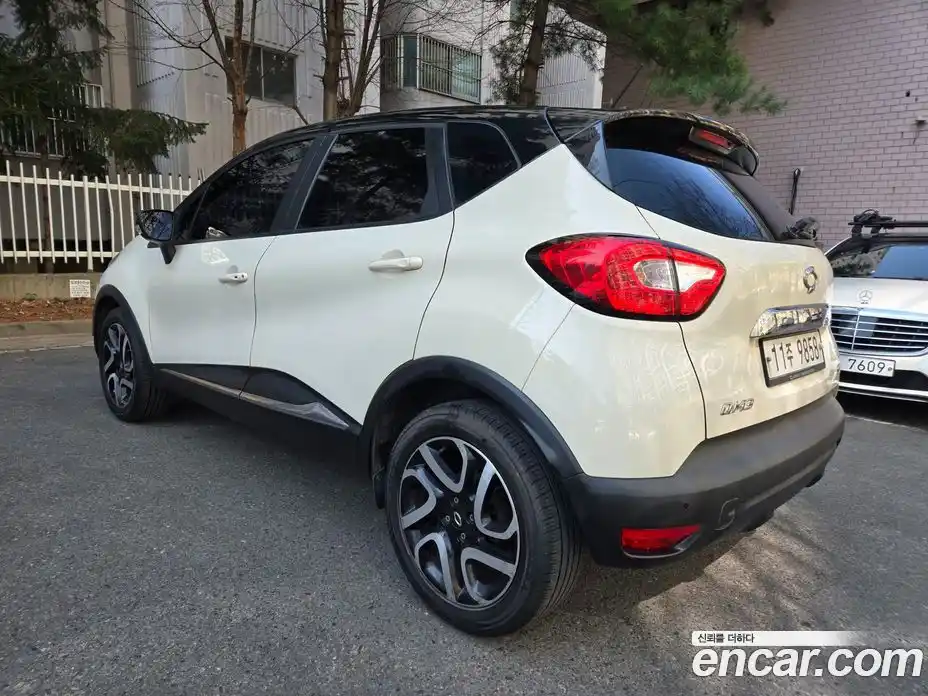 Renault QM3 2015 1.5 Автомат в Москве № 887715, фото 6