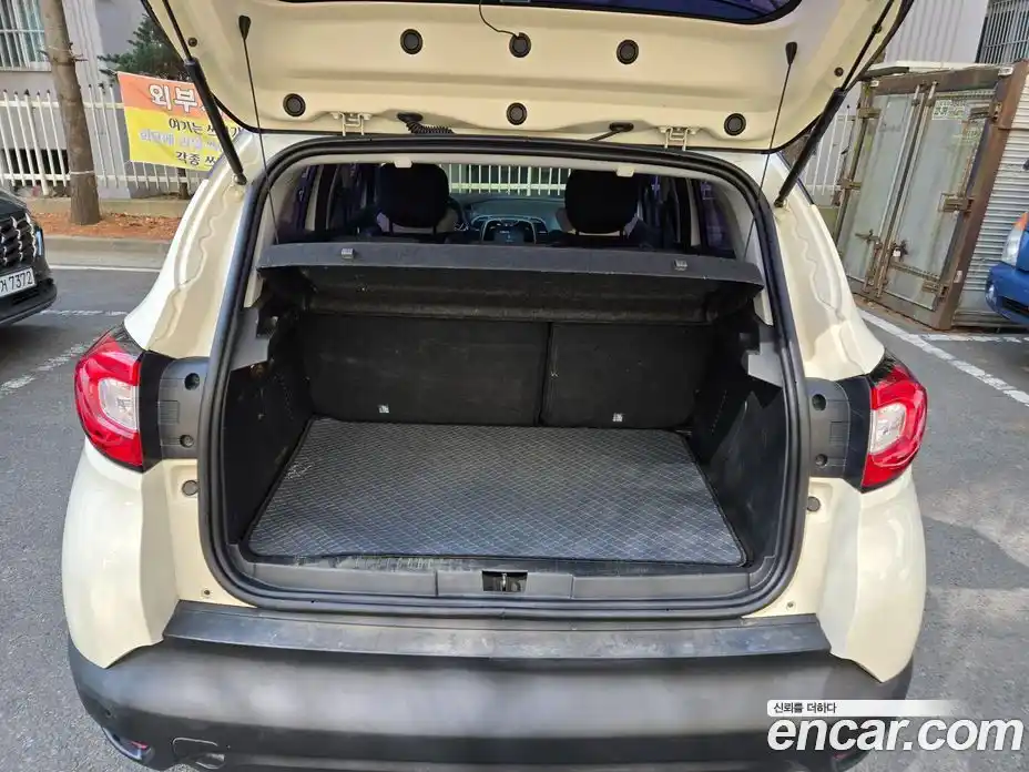 Renault QM3 2015 1.5 Автомат в Москве № 887715, фото 7