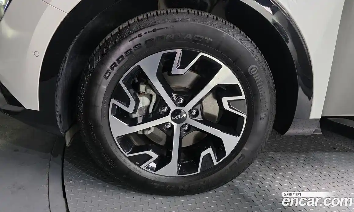 Kia Sportage 2023 1.6 Автомат в Москве № 888126, фото 5