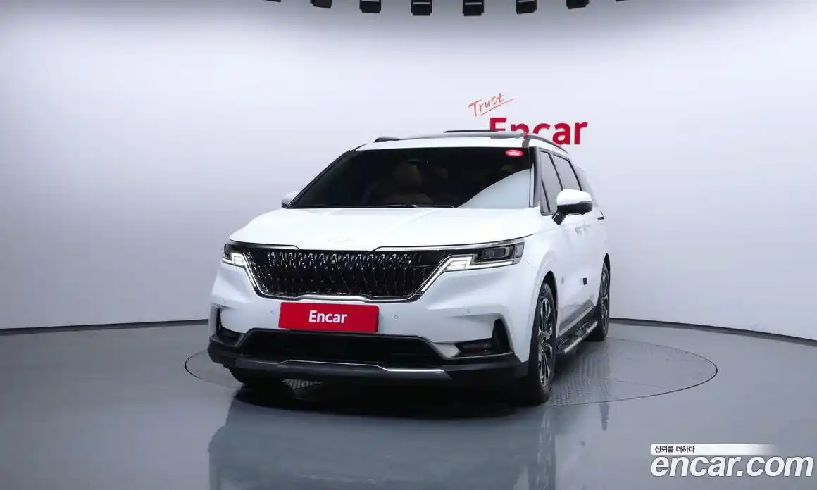 Kia Canival 2022 3.5 Автомат в Москве № 888168, фото 3