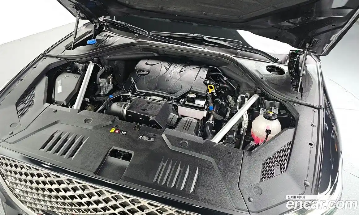 Genesis GV70 2023 2.5 Автомат в Москве № 888492, фото 6