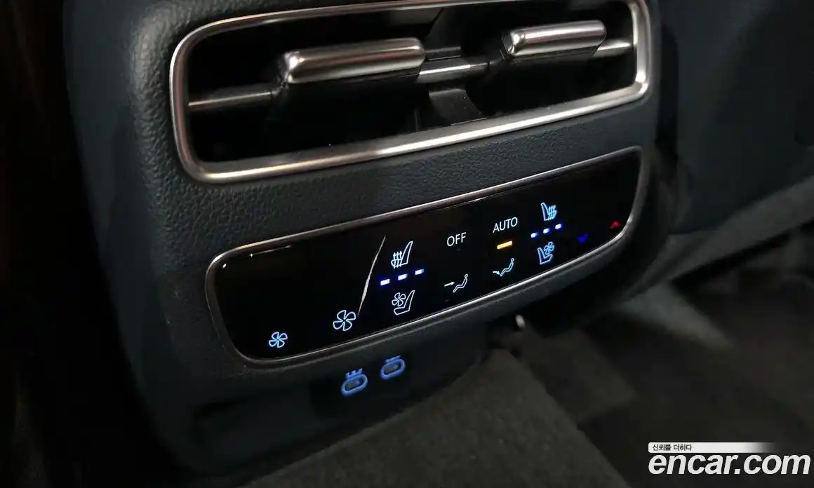 Genesis GV70 2024 2.5 Автомат в Москве № 888550, фото 18