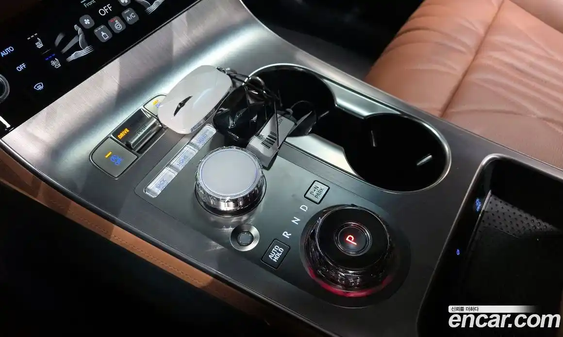 Genesis GV70 2024 2.5 Автомат в Москве № 888550, фото 9