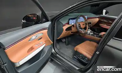 Genesis GV70 2024 2.5 Автомат в Москве № 888550, миниатюра 10