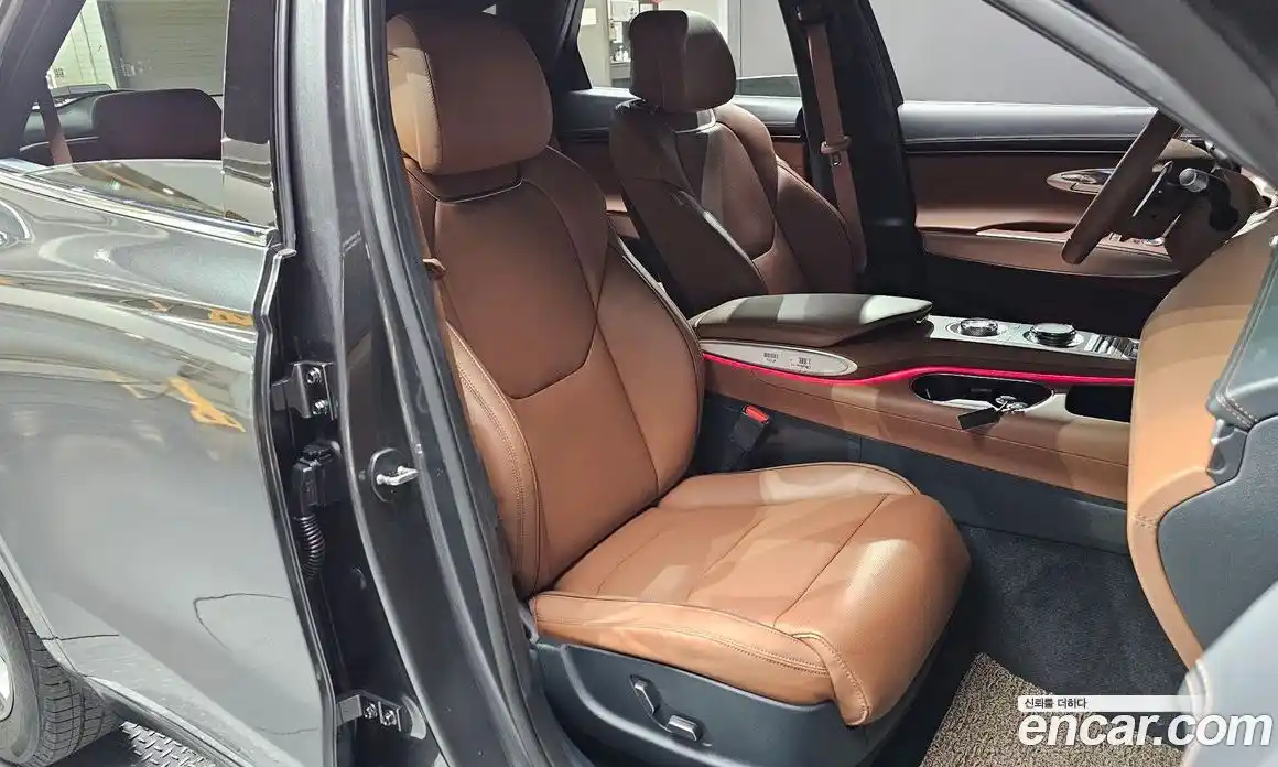 Genesis GV70 2023 2.5 Автомат в Москве № 888640, фото 11