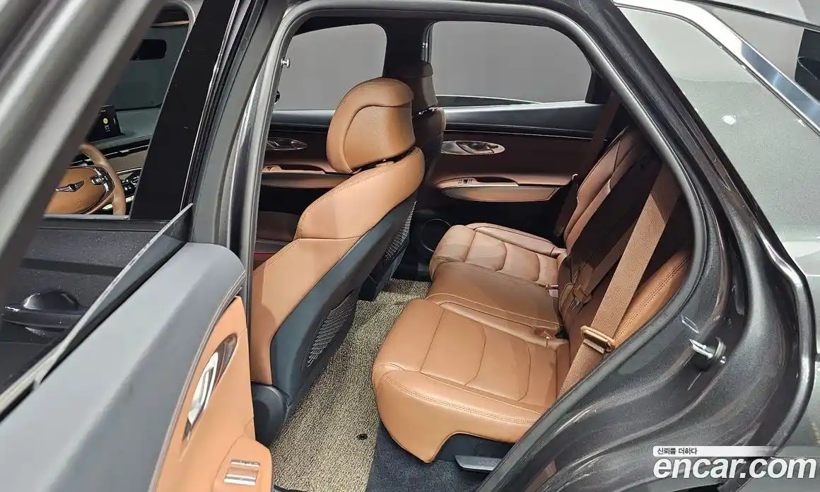 Genesis GV70 2023 2.5 Автомат в Москве № 888640, фото 13