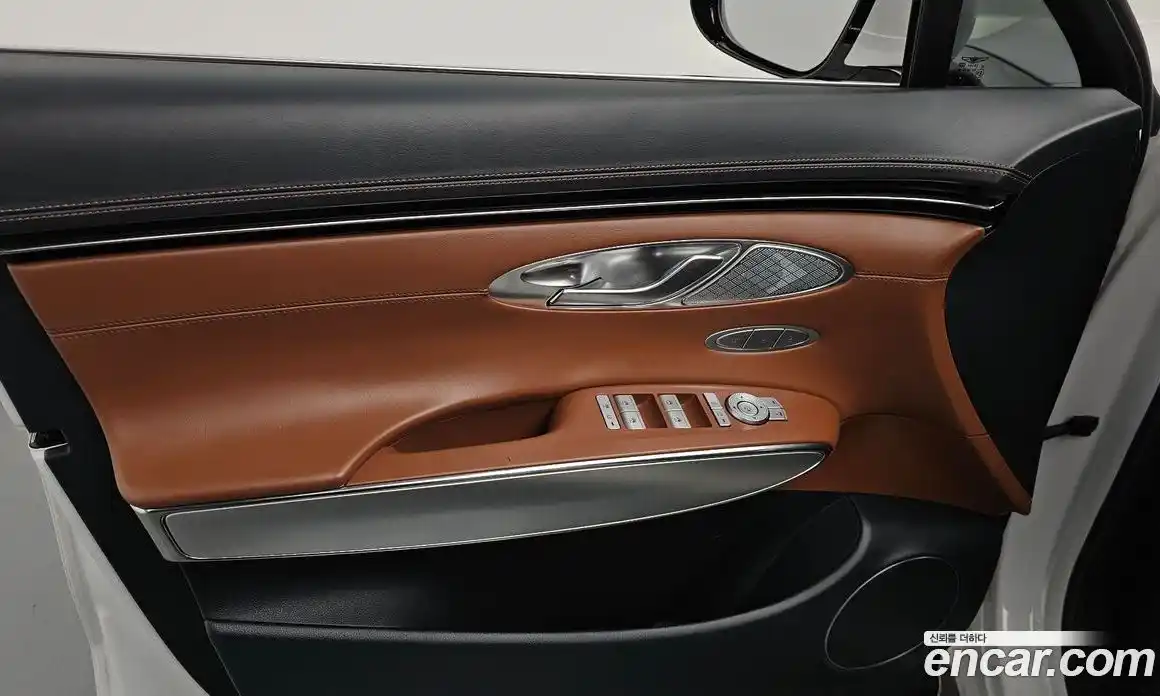 Genesis GV70 2021 2.5 Автомат в Москве № 888978, фото 18