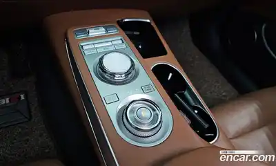 Genesis GV70 2021 2.5 Автомат в Москве № 888978, миниатюра 9