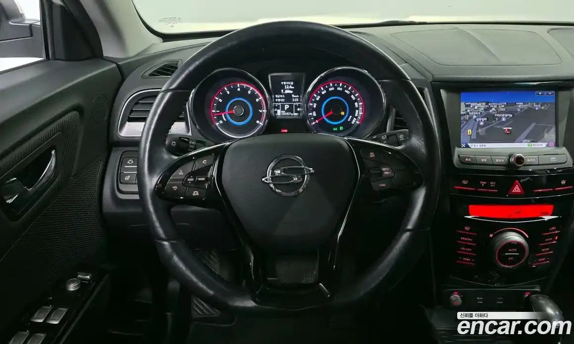 SsangYong TIBOLI 2016 1.6 Автомат в Москве № 889792, фото 13