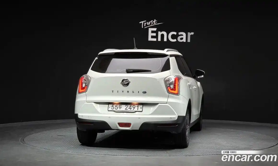 SsangYong TIBOLI 2016 1.6 Автомат в Москве № 890025, фото 4