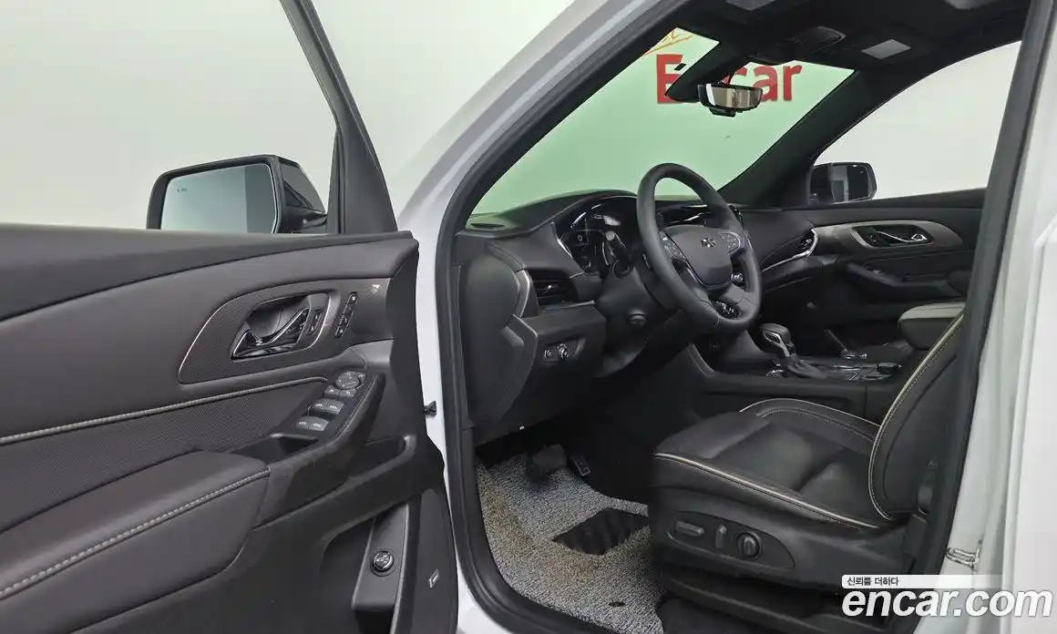 Chevrolet Traverse 2023 3.6 Автомат в Москве № 890463, фото 12