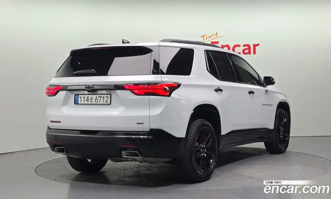 Chevrolet Traverse 2023 3.6 Автомат в Москве № 890463, фото 2