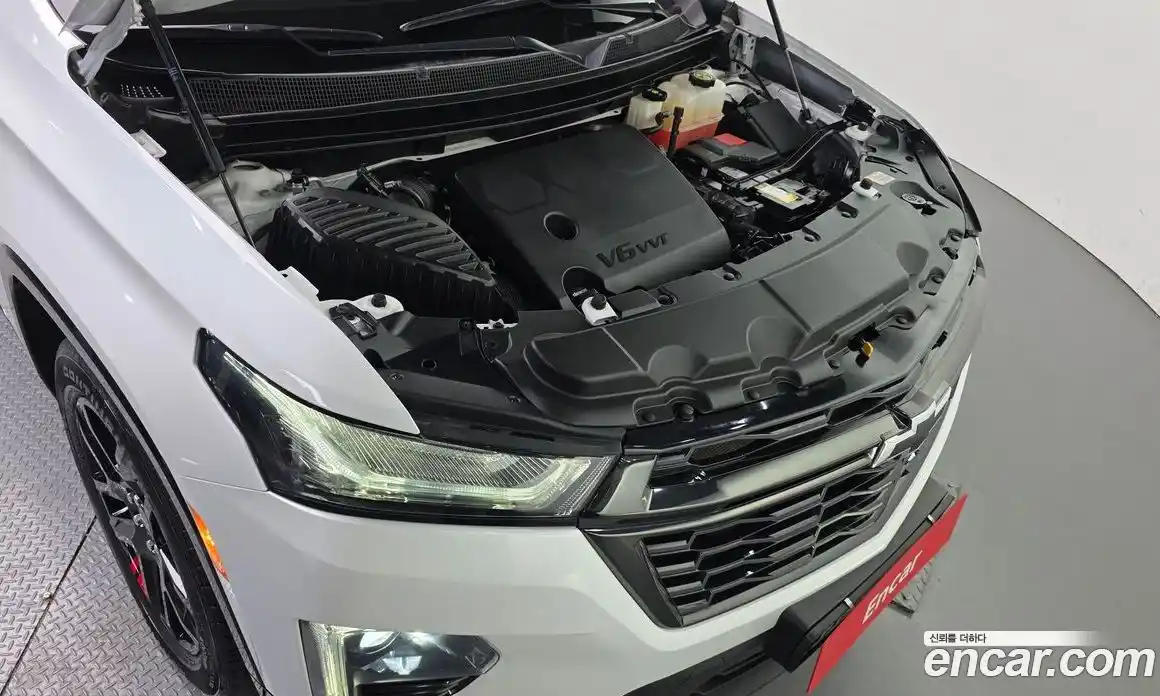 Chevrolet Traverse 2023 3.6 Автомат в Москве № 890463, фото 6