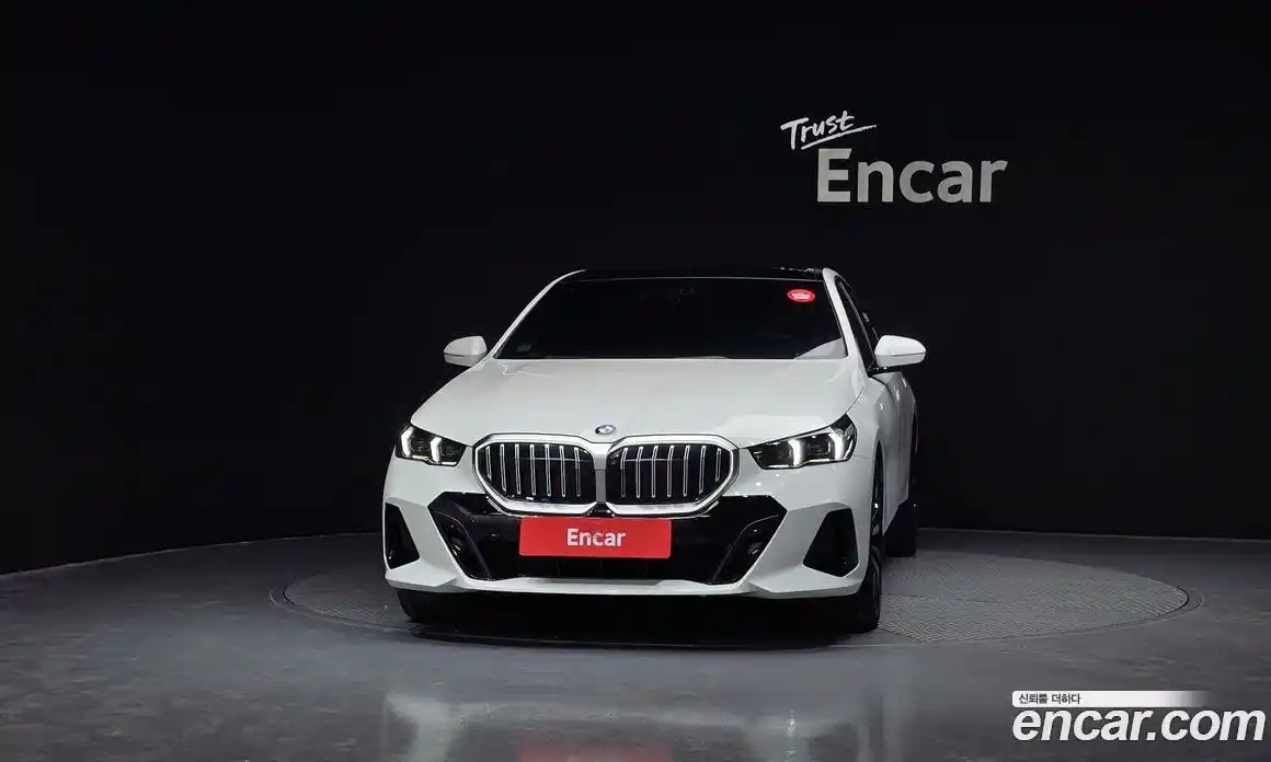 BMW 5-Series 2024 2.0 Автомат в Москве № 890827, фото 3