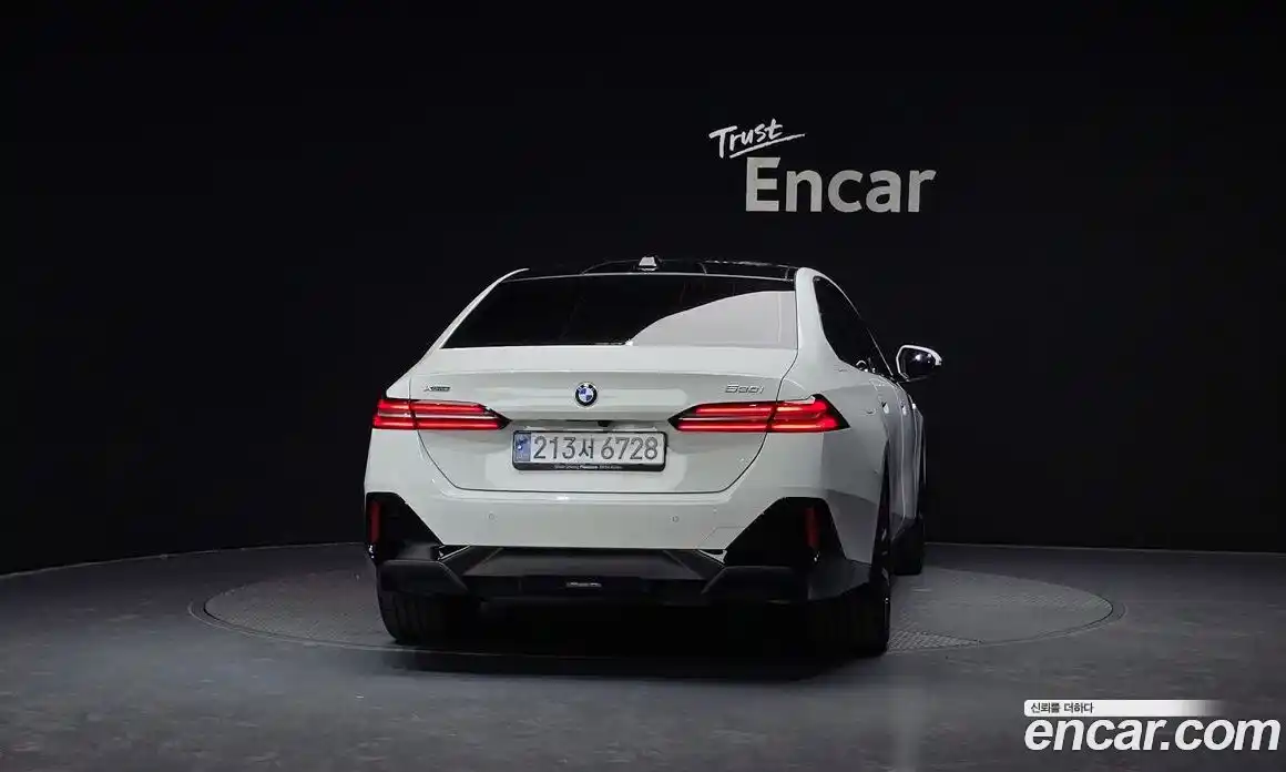 BMW 5-Series 2024 2.0 Автомат в Москве № 890827, фото 4