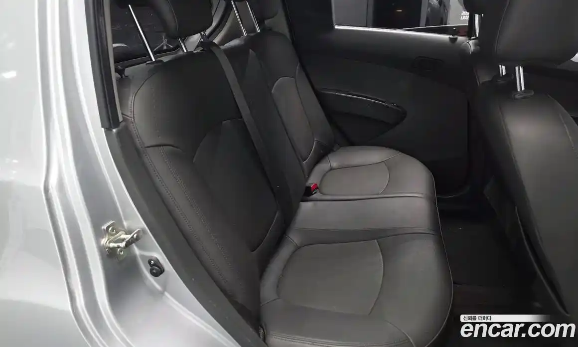 Chevrolet Spark 2014 1.0 гидро в Москве № 890933, фото 11