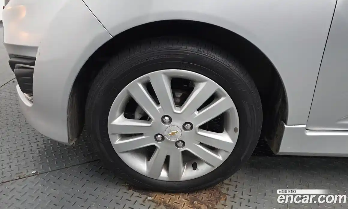 Chevrolet Spark 2014 1.0 гидро в Москве № 890933, фото 5