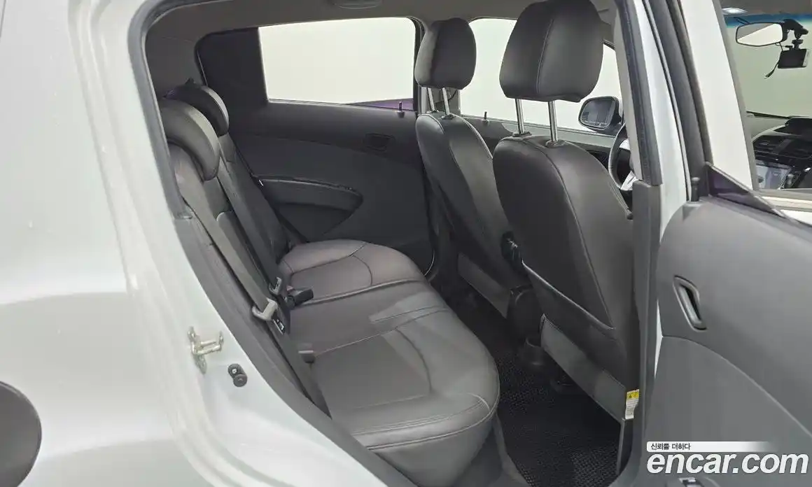 Chevrolet Spark 2014 1.0 гидро в Москве № 890948, фото 12