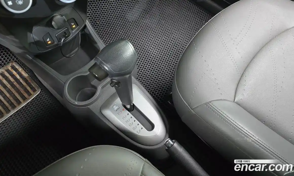 Chevrolet Spark 2014 1.0 гидро в Москве № 890948, фото 9