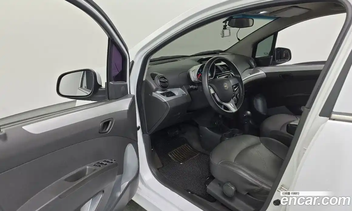 Chevrolet Spark 2014 1.0 гидро в Москве № 890948, фото 10