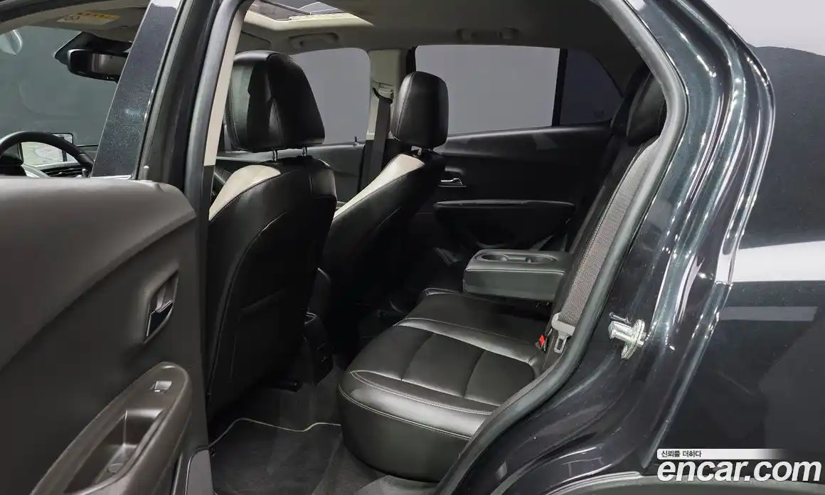 Chevrolet Trax 2016 1.6 Автомат в Москве № 891095, фото 12