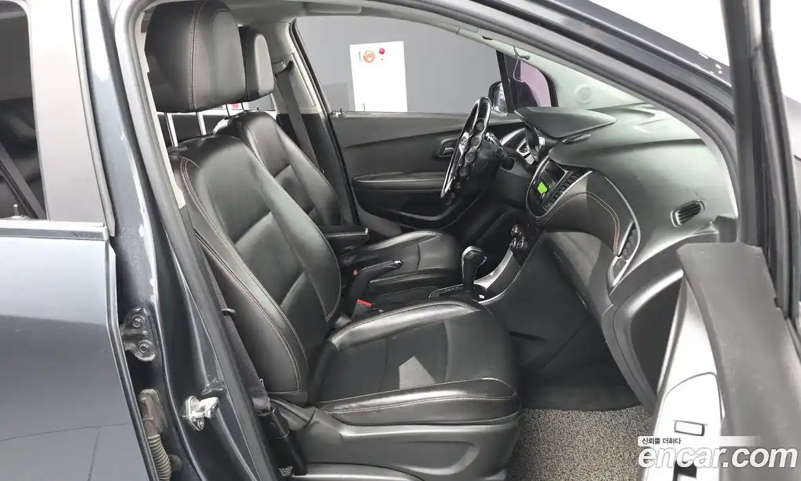 Chevrolet Trax 2018 1.6 гидро в Москве № 891279, фото 11