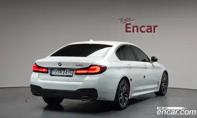 BMW 5-Series, 2022