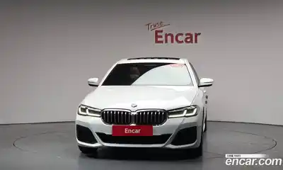 BMW 5-Series 2022 2.0 Автомат в Москве № 892082, миниатюра 2