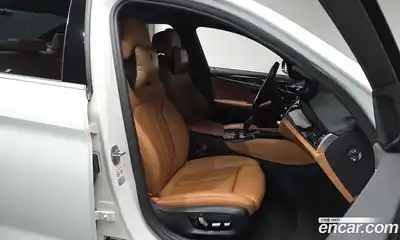 BMW 5-Series 2022 2.0 Автомат в Москве № 892082, миниатюра 9