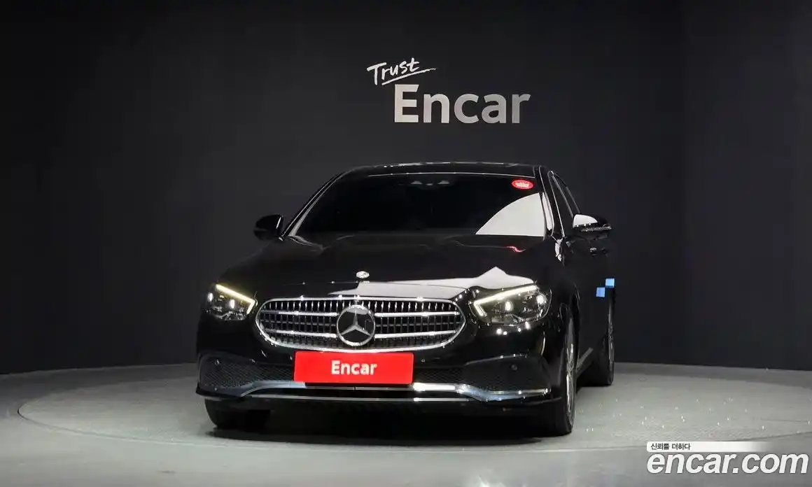 Mercedes-Benz E-Class 2022 2.0 Автомат в Москве № 893590, фото 3