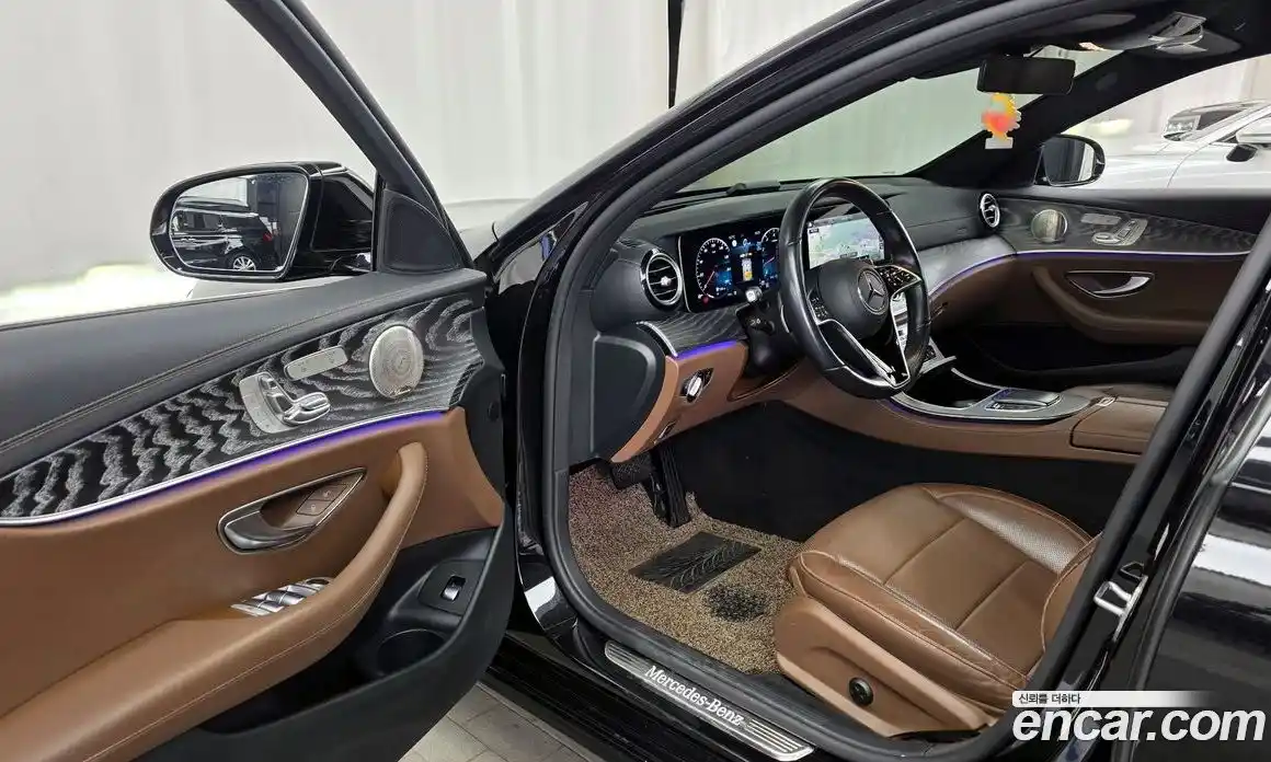 Mercedes-Benz E-Class 2022 2.0 Автомат в Москве № 893590, фото 10