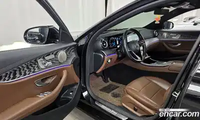 Mercedes-Benz E-Class 2022 2.0 Автомат в Москве № 893590, миниатюра 10
