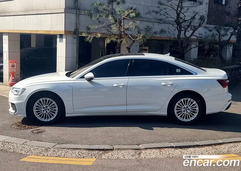 Audi A6 2021 2.0 Автомат в Москве № 894243, фото 14