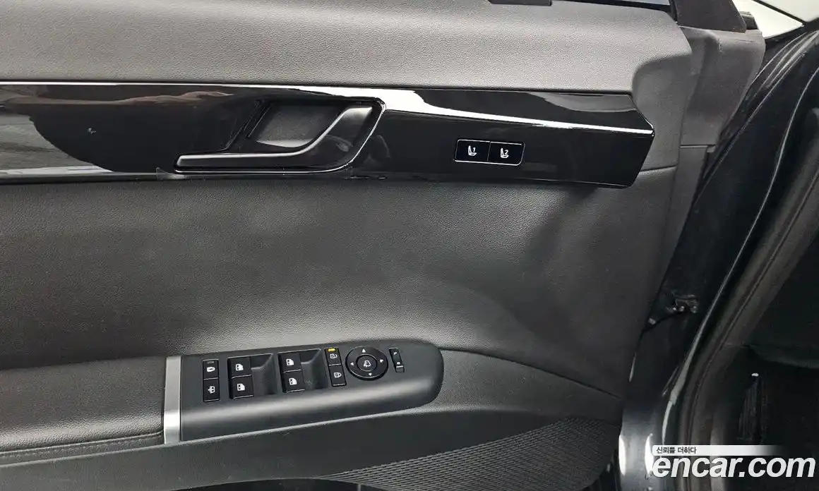 Hyundai Grandeur 2022 2.5 гидро в Москве № 109940, фото 17