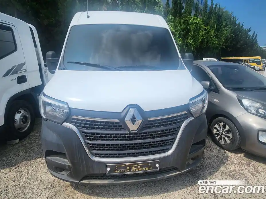 Renault Master 2020 2.3 Механическая в Москве № 209765, фото 1