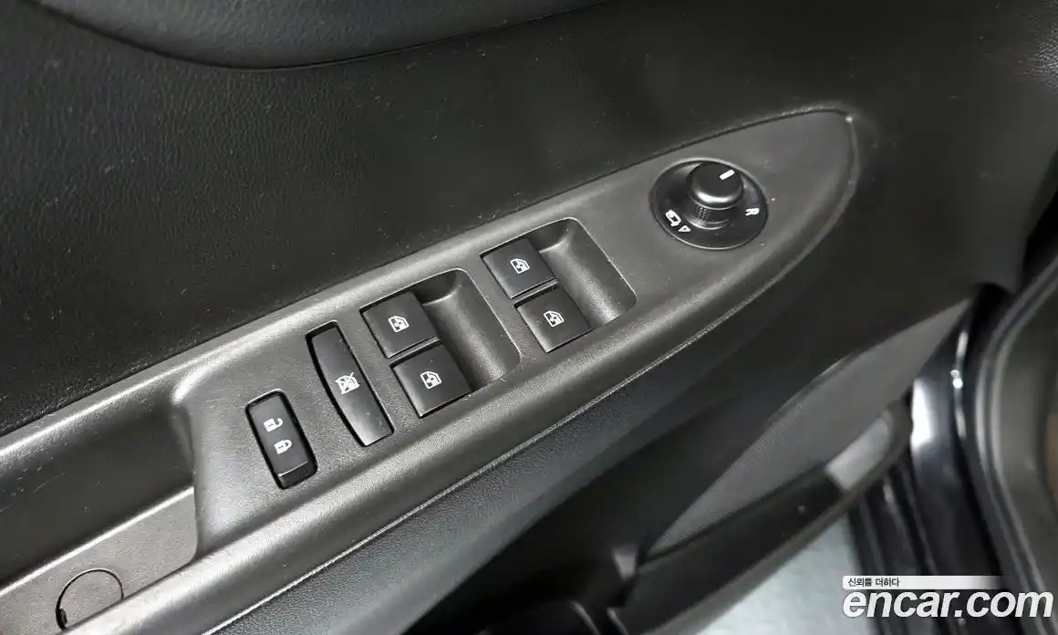 Chevrolet Spark 2015 1.0 гидро в Москве, фото 11